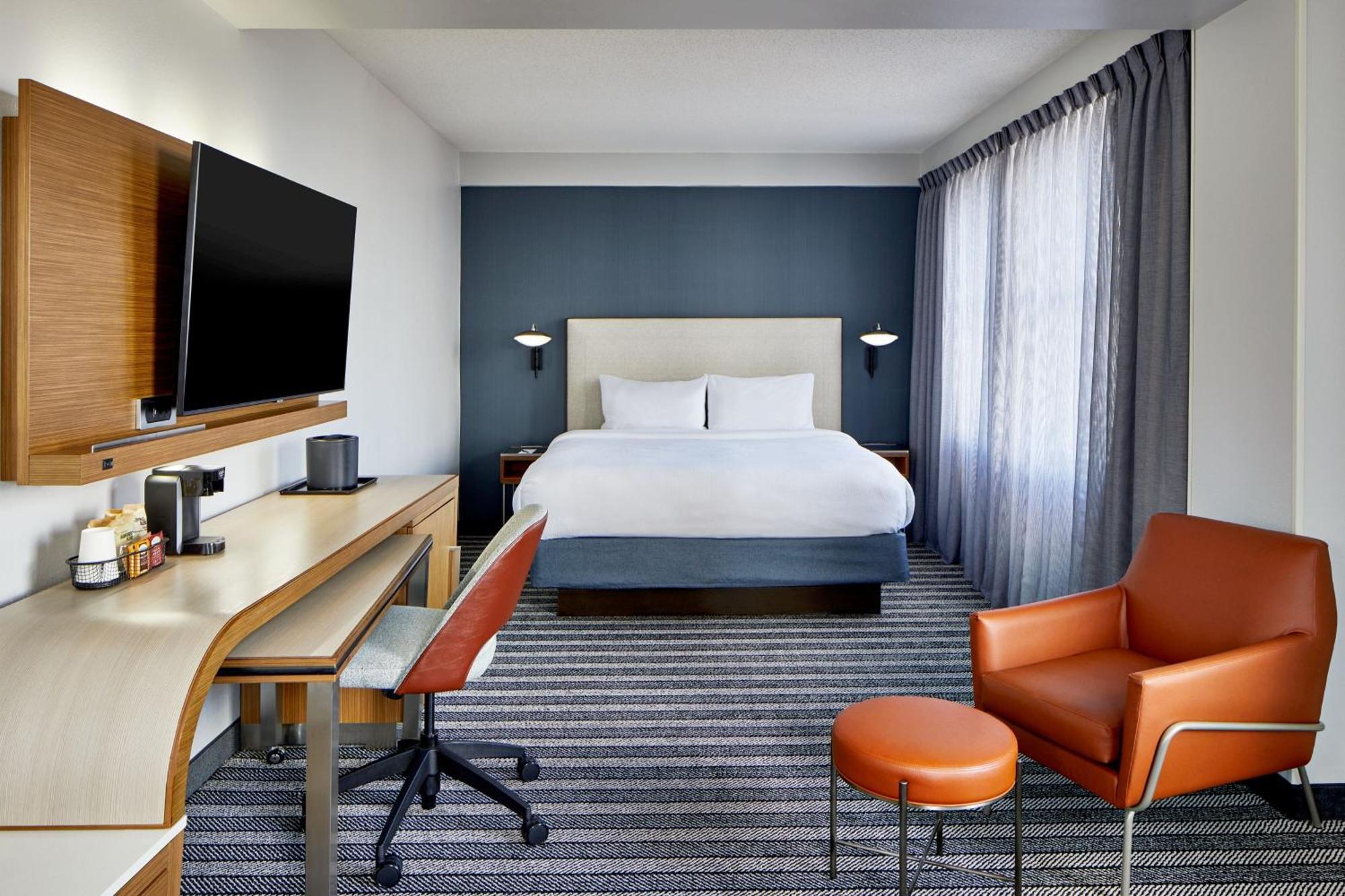 Courtyard By Marriott Nashville Downtown Exterior photo